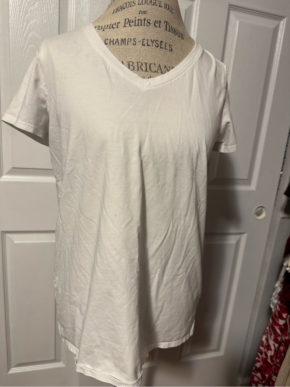 Soft Surroundings Classic V-Neck Women's Tee - White Petite Medium